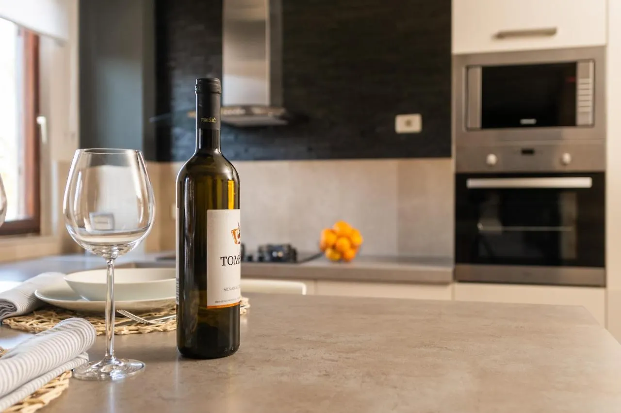 Amala Apartment Pula Croatia