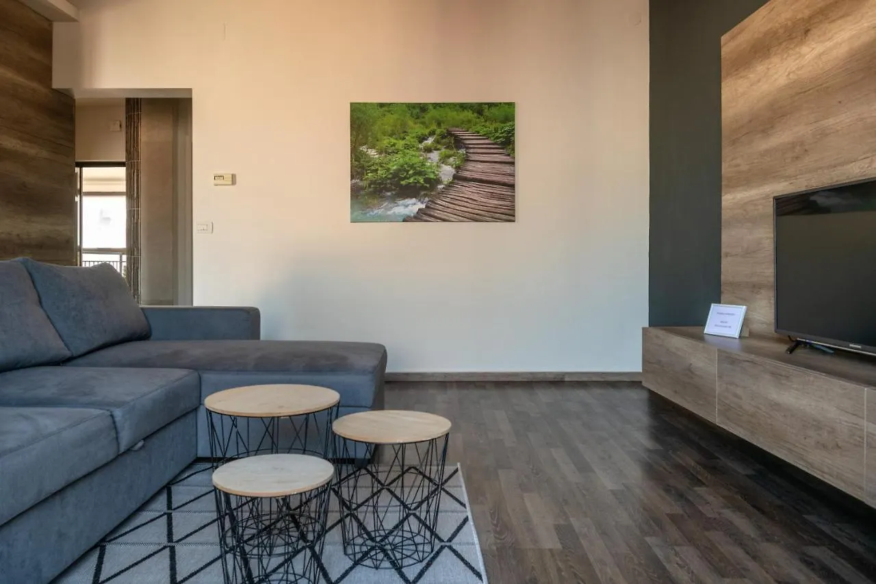 Amala Apartment Pula 0*,